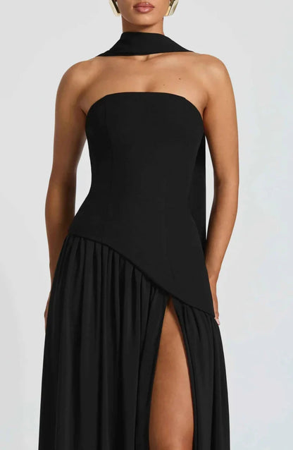Elegante Maxikleid für Damen – Schulterfreies Abendkleid mit Schlitz & Choker-Detail
