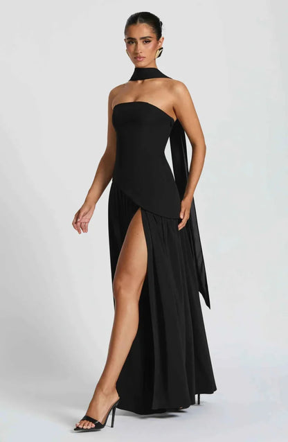 Elegante Maxikleid für Damen – Schulterfreies Abendkleid mit Schlitz & Choker-Detail