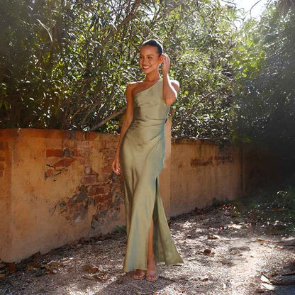 Elegante Maxi Abito in Satin con Spalla Scoperta per Donne – Abito da Sera Attillato con Spacco