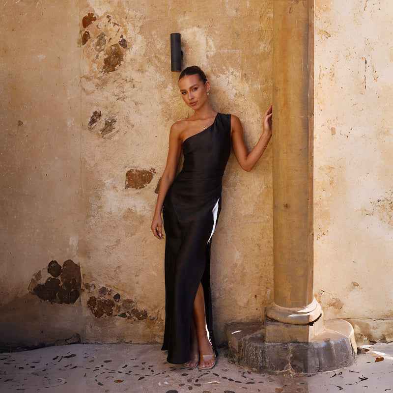 Elegante Maxi Abito in Satin con Spalla Scoperta per Donne – Abito da Sera Attillato con Spacco