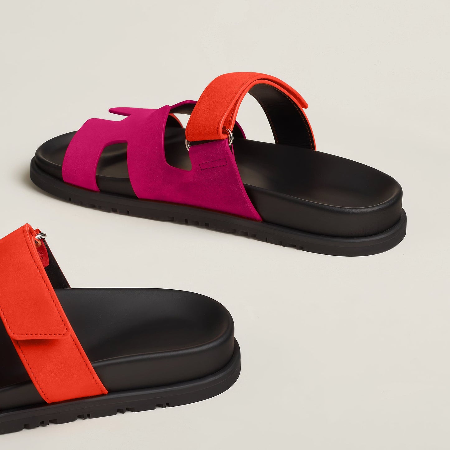 Pantofole confortevoli con cinturino regolabile per uomini – Eleganti sandali da tempo libero per estate e vacanze