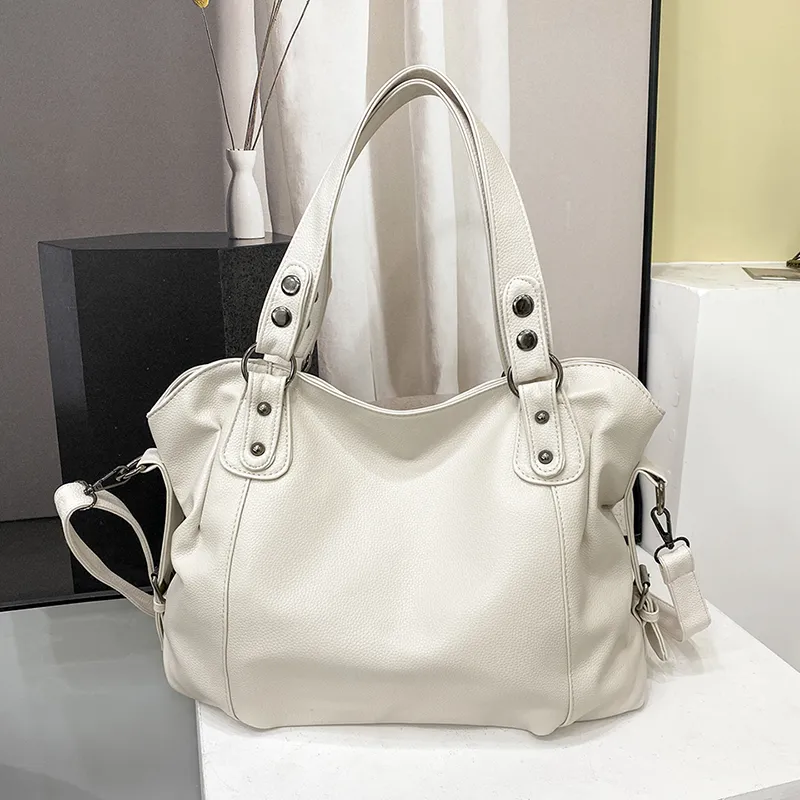 Marine - Grande borsa a mano in pelle morbida