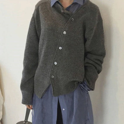 Capysse - Gilet lussuoso in morbido cashmere per donne con dettagli asimmetrici sui bottoni